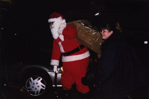 Santa arriving for tree lighting 12/8/2002